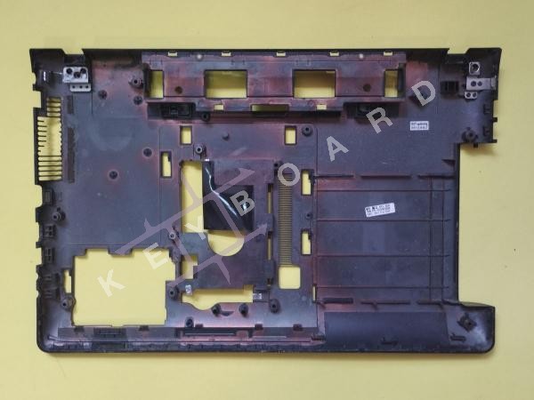 Верхня частина корпусу Samsung NP300E5A